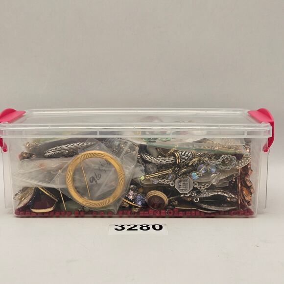 ASSORTED Jewelry - HUGE VINTAGE TO MODERN COSTUME JEWELRY CRAFT REPAIR JUNK DRAWER LOT